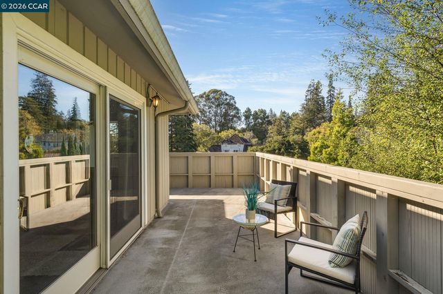 15 La Salle Ct, Piedmont, CA 94611