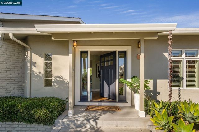 15 La Salle Ct, Piedmont, CA 94611