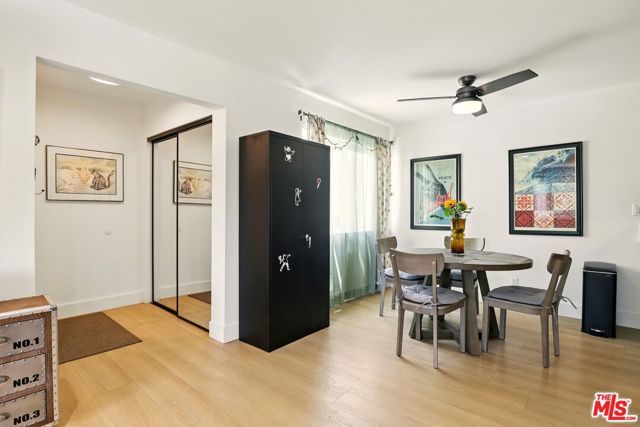 11813 Runnymede Street 36, North Hollywood (los Angeles), CA 91605