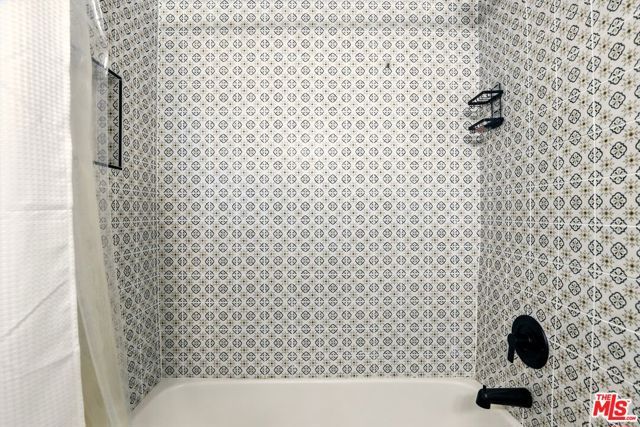 11813 Runnymede Street 36, North Hollywood (los Angeles), CA 91605