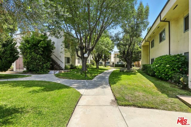 11813 Runnymede Street 36, North Hollywood (los Angeles), CA 91605