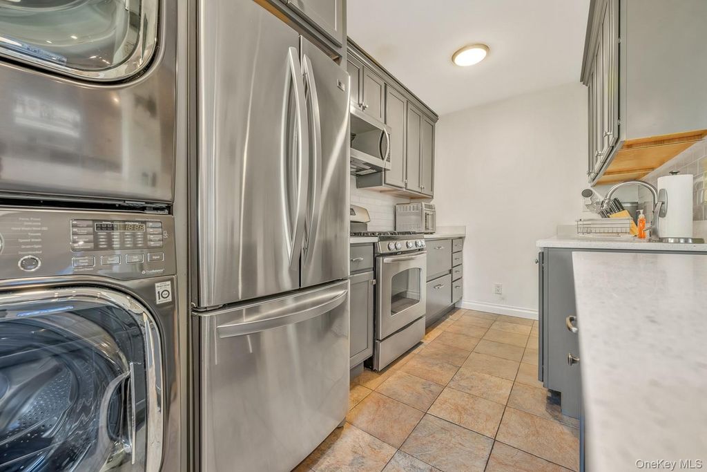 19916 21st Avenue 1336, Whitestone, NY 11357