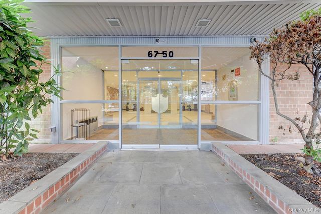 67-50 Thornton Place 4S, Forest Hills, NY 11375