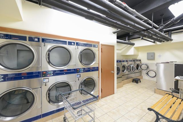 67-50 Thornton Place 4S, Forest Hills, NY 11375