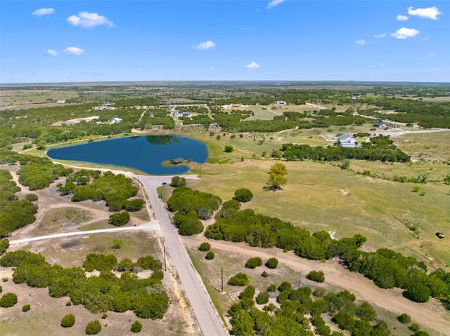 173 Jayhawk CT, Burnet, TX 78611
