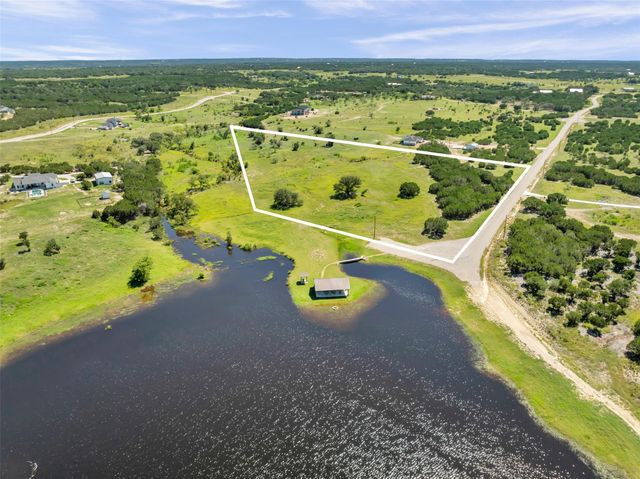 173 Jayhawk CT, Burnet, TX 78611