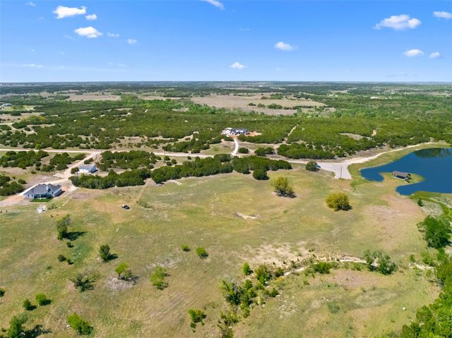 173 Jayhawk CT, Burnet, TX 78611