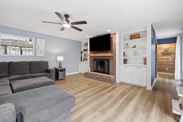 22144 Meadowsouth Court, Strongsville, OH 44149