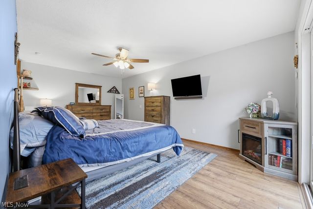 22144 Meadowsouth Court, Strongsville, OH 44149