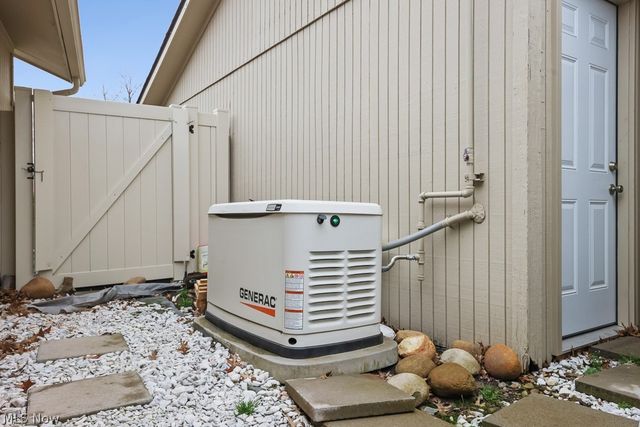 22144 Meadowsouth Court, Strongsville, OH 44149