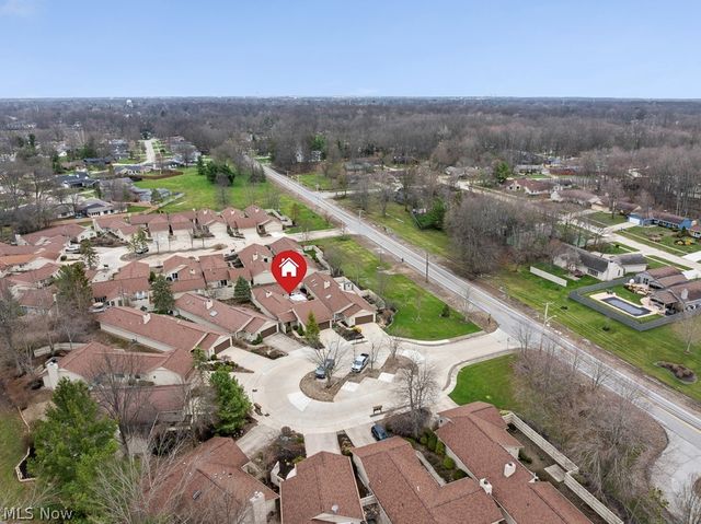 22144 Meadowsouth Court, Strongsville, OH 44149