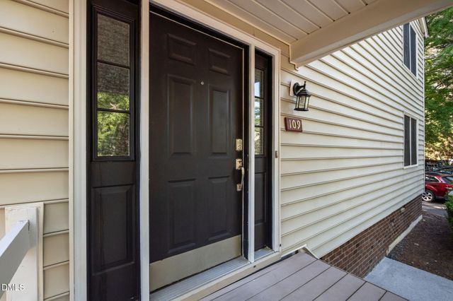 109 Sully Court, Chapel Hill, NC 27514