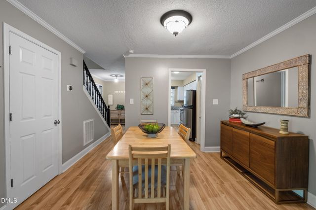 109 Sully Court, Chapel Hill, NC 27514