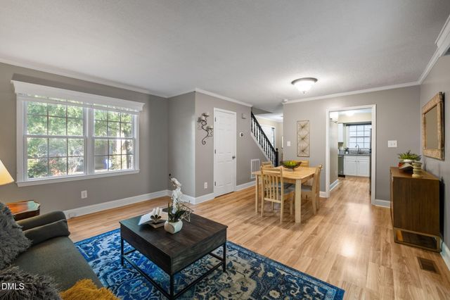 109 Sully Court, Chapel Hill, NC 27514