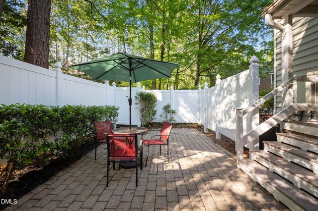 109 Sully Court, Chapel Hill, NC 27514