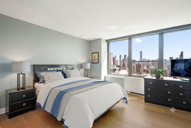 1560 N Sandburg Terrace 3602-04, Chicago, IL 60610