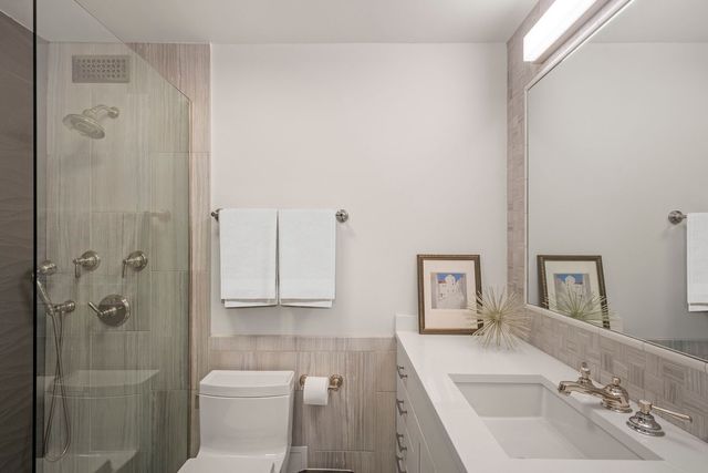 1560 N Sandburg Terrace 3602-04, Chicago, IL 60610