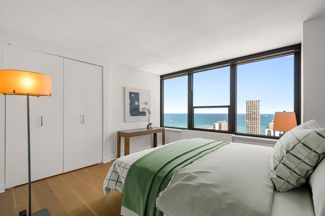 1560 N Sandburg Terrace 3602-04, Chicago, IL 60610