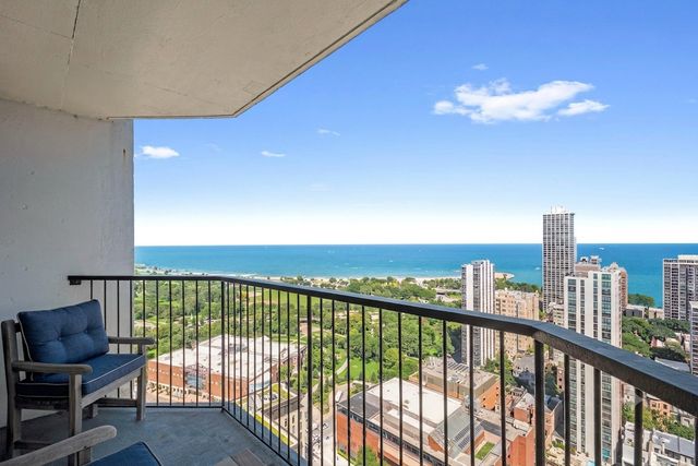 1560 N Sandburg Terrace 3602-04, Chicago, IL 60610