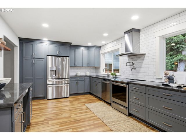1200 Se 182ND Ave, Vancouver, WA 98683