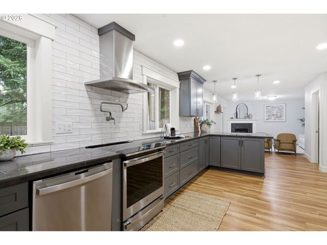 1200 Se 182ND Ave, Vancouver, WA 98683