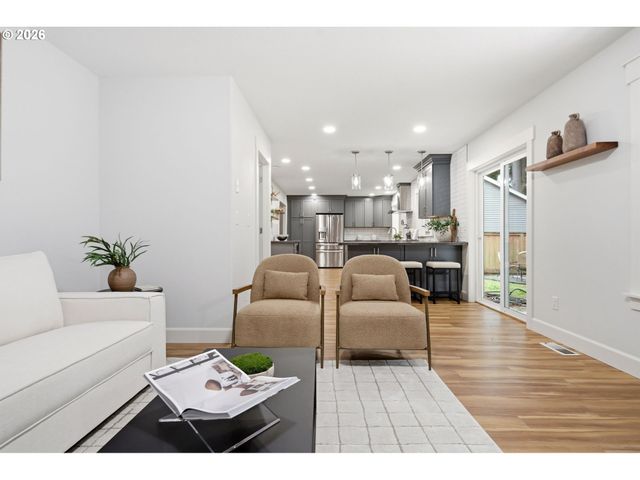 1200 Se 182ND Ave, Vancouver, WA 98683