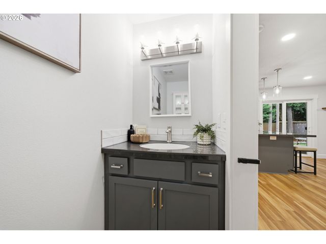 1200 Se 182ND Ave, Vancouver, WA 98683
