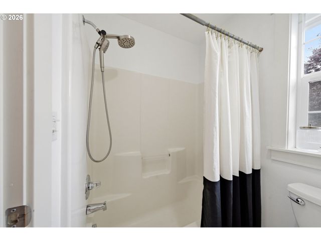 1200 Se 182ND Ave, Vancouver, WA 98683