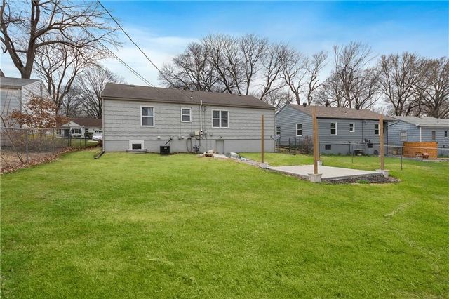 5343 Briar Street, Roeland Park, KS 66205