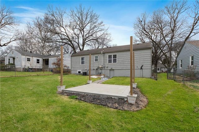 5343 Briar Street, Roeland Park, KS 66205