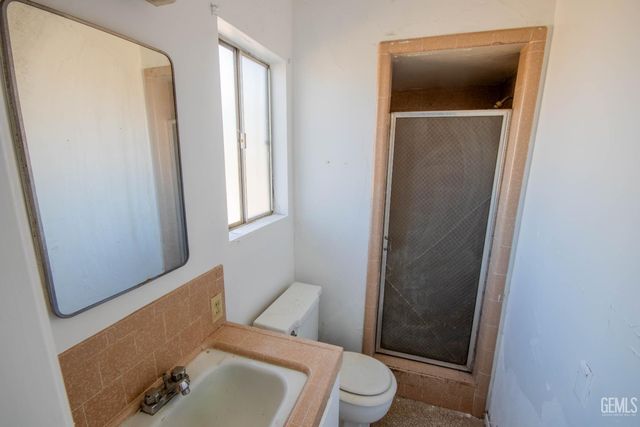 2505 Manor Street, Bakersfield, CA 93308
