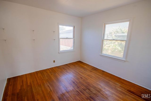 2505 Manor Street, Bakersfield, CA 93308