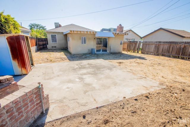 2505 Manor Street, Bakersfield, CA 93308