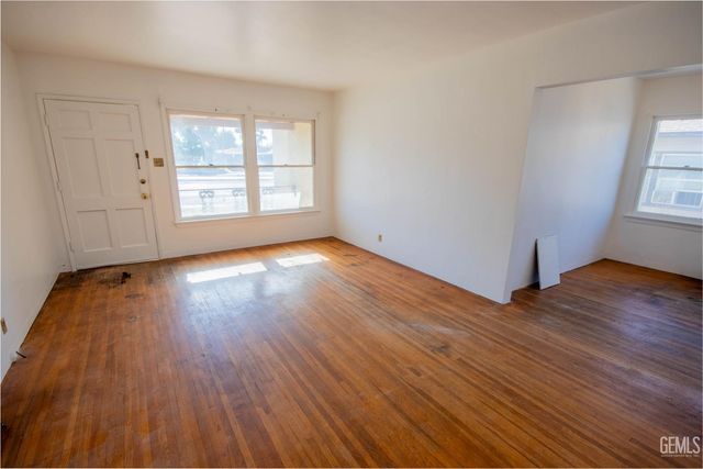 2505 Manor Street, Bakersfield, CA 93308