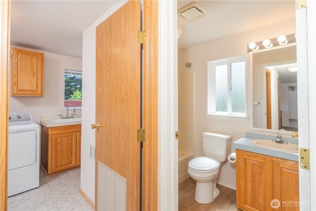 2289 Towne Point Avenue, Port Townsend, WA 98368