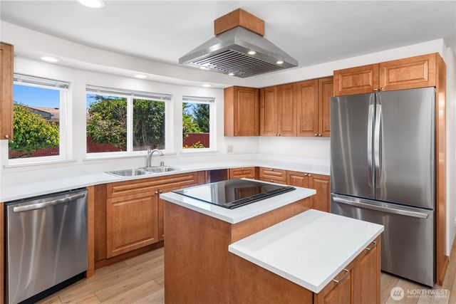 2289 Towne Point Avenue, Port Townsend, WA 98368