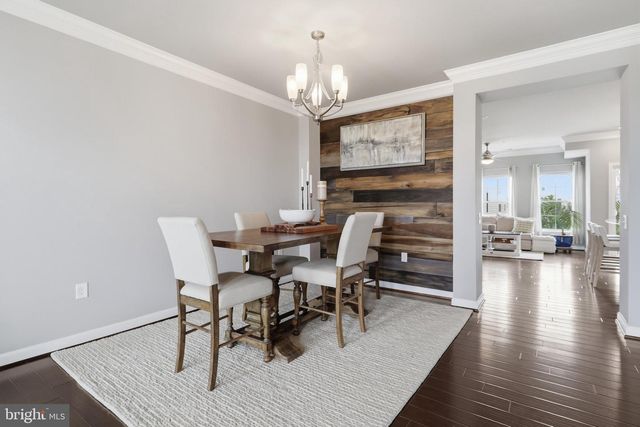 43509 TOWN GATE, Chantilly, VA 20152