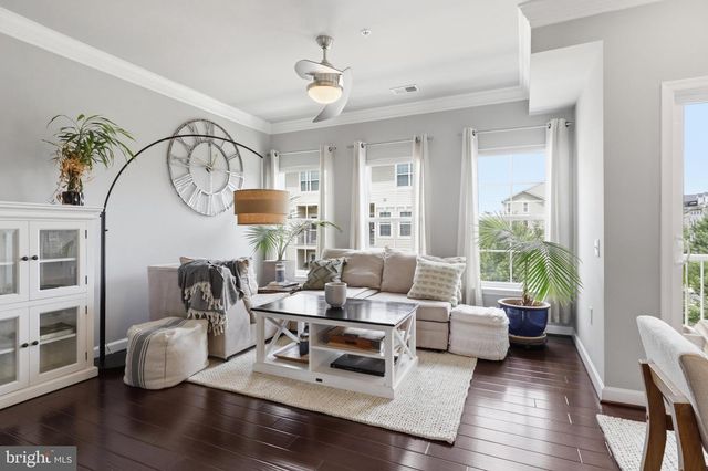 43509 TOWN GATE, Chantilly, VA 20152