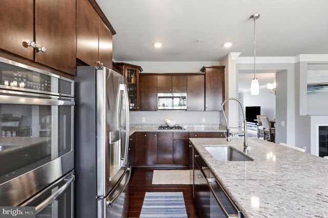 43509 TOWN GATE, Chantilly, VA 20152