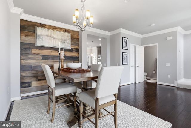 43509 TOWN GATE, Chantilly, VA 20152