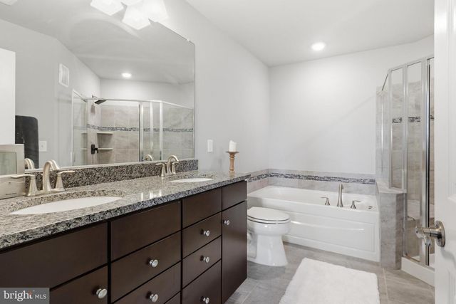 43509 TOWN GATE, Chantilly, VA 20152