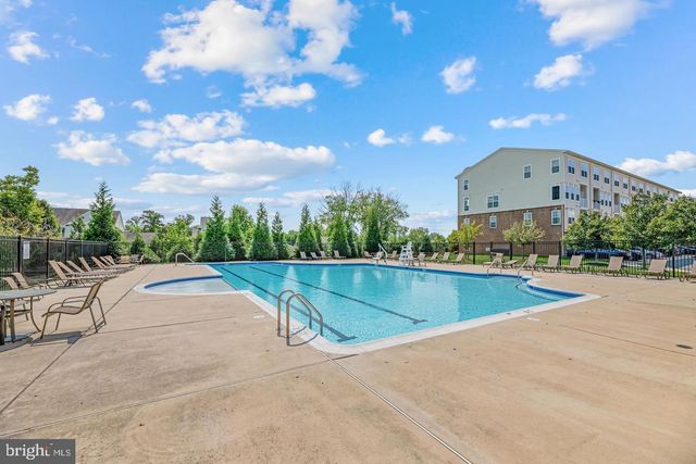 43509 TOWN GATE, Chantilly, VA 20152