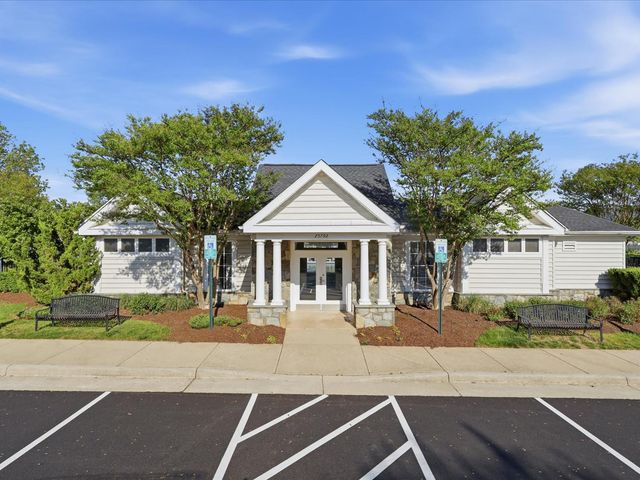 43509 TOWN GATE, Chantilly, VA 20152