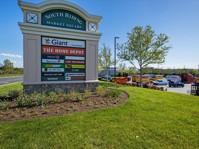 43509 TOWN GATE, Chantilly, VA 20152