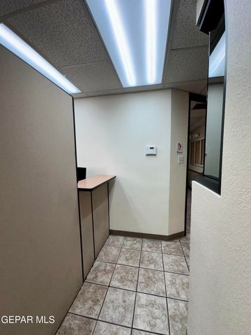 1400 N EL PASO Street, B, El Paso, TX 79902