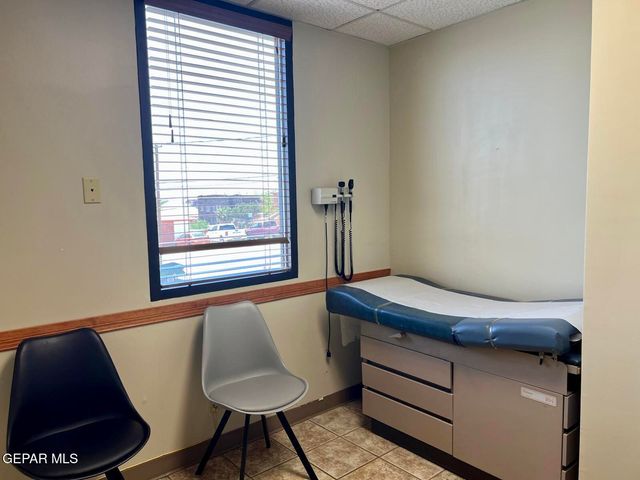 1400 N EL PASO Street, B, El Paso, TX 79902