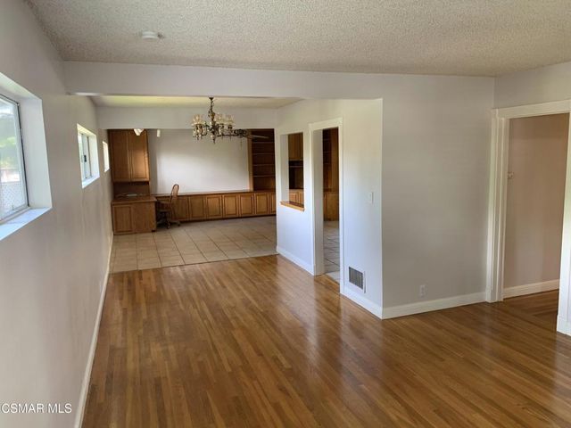 7431 Cozycroft Avenue, Winnetka, CA 91306