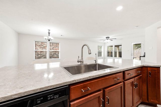 2754 Cayden Creek Way, Conroe, TX 77304