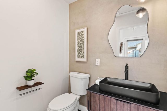 21476 Orange Avenue, Castro Valley, CA 94546