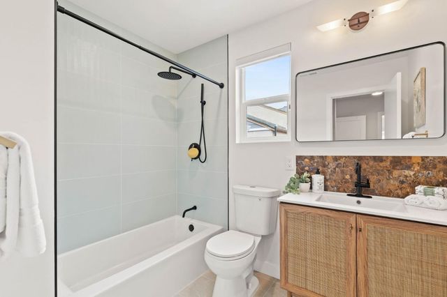 21476 Orange Avenue, Castro Valley, CA 94546